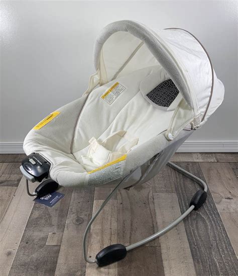 Gentle side-to-side swaying and 6 different speeds allow you to customize to baby&39;s preference. . Graco soothing vibration swing instructions